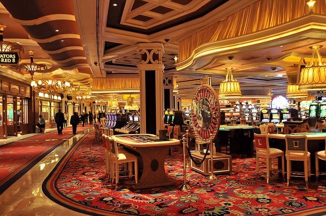 Armani Casino پاکستان ریئل منی گیمز